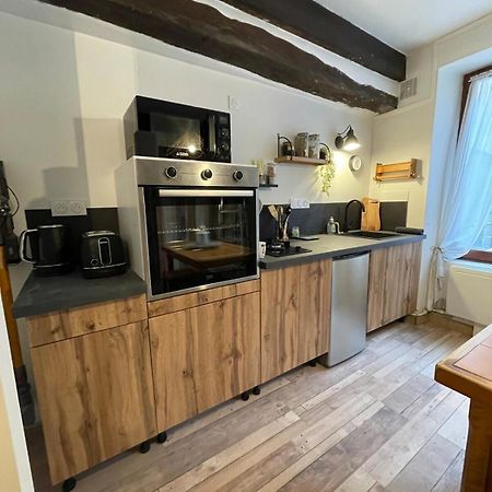 "La Petite Maison" Triplex Au Centre Ville - Les Terres Du Roy アヴァヨン エクステリア 写真