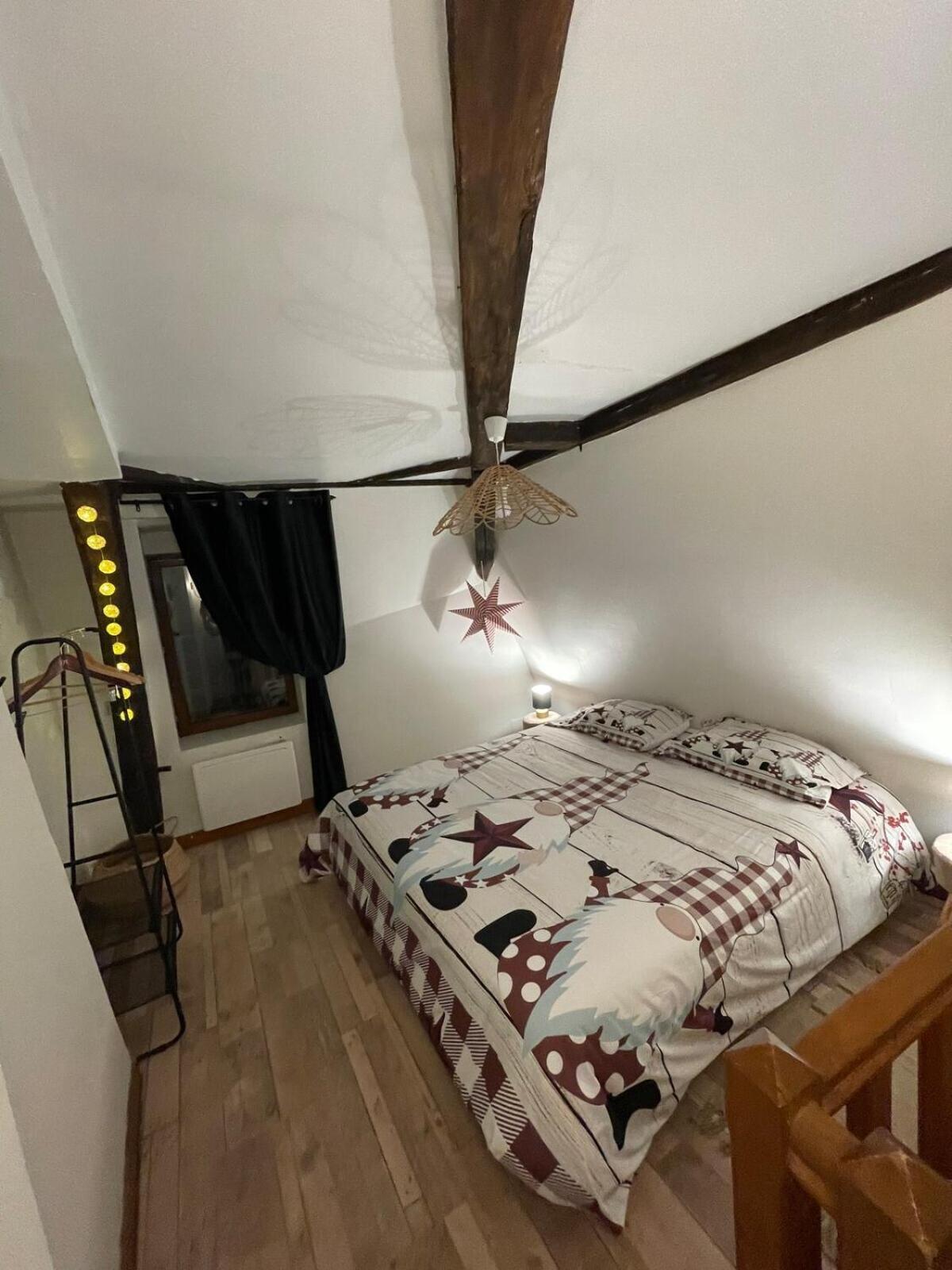 "La Petite Maison" Triplex Au Centre Ville - Les Terres Du Roy アヴァヨン エクステリア 写真