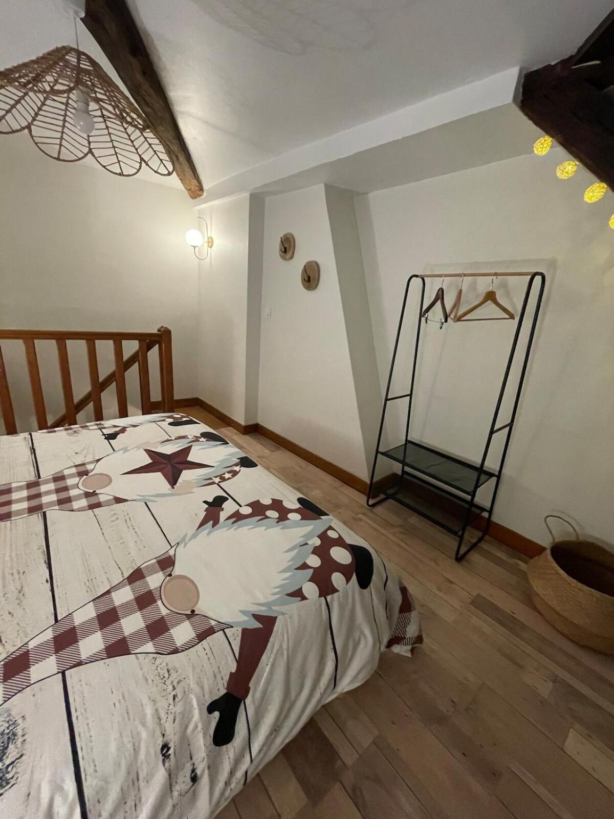 "La Petite Maison" Triplex Au Centre Ville - Les Terres Du Roy アヴァヨン エクステリア 写真