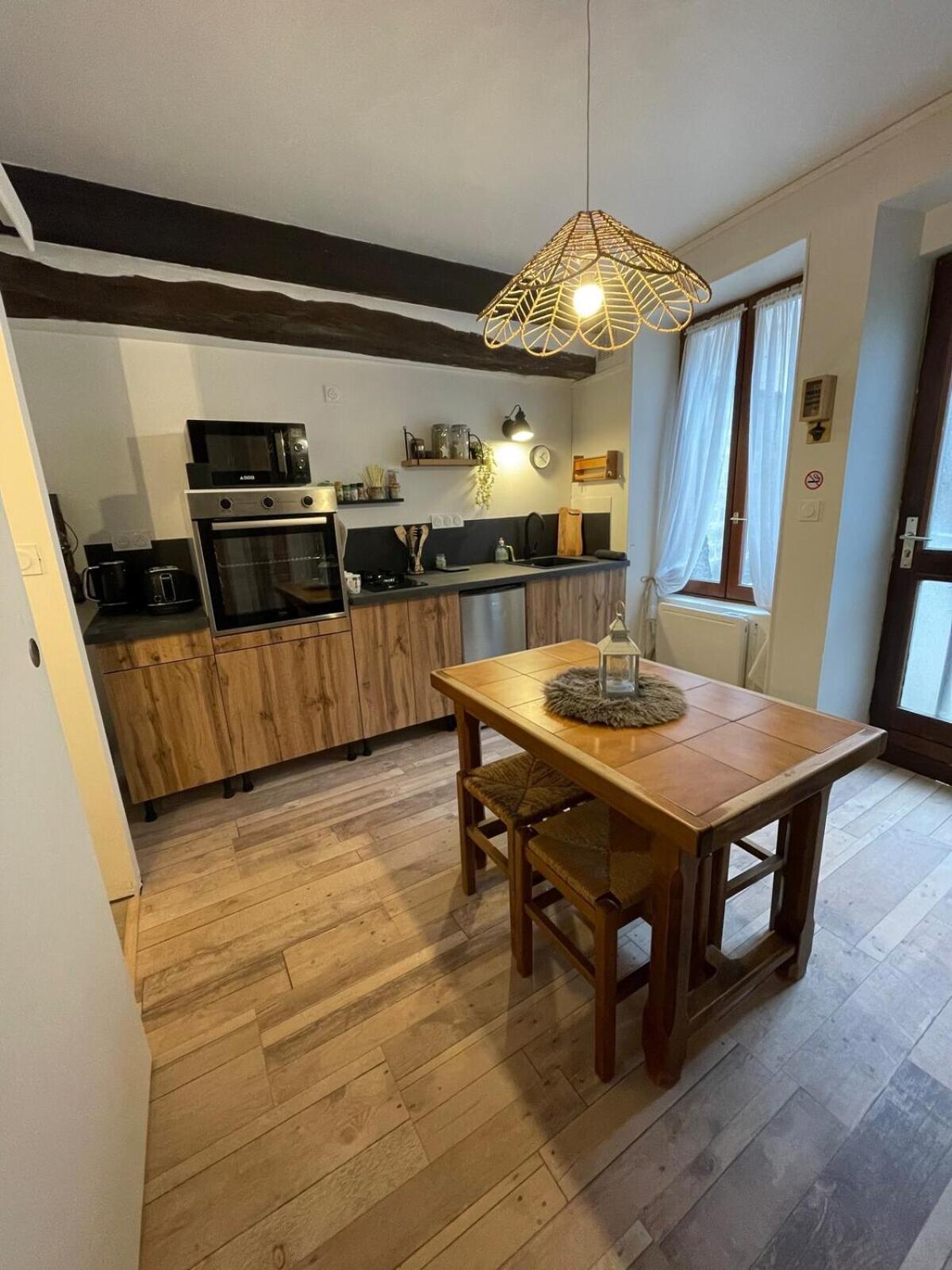 "La Petite Maison" Triplex Au Centre Ville - Les Terres Du Roy アヴァヨン エクステリア 写真